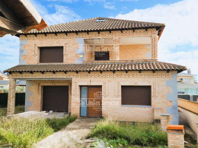 Chalet en venta en Griñón, Madrid