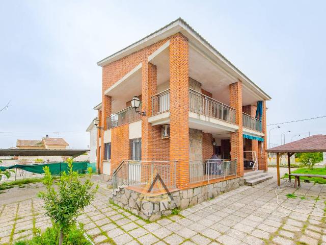 Chalet en venta en Griñón, Madrid
