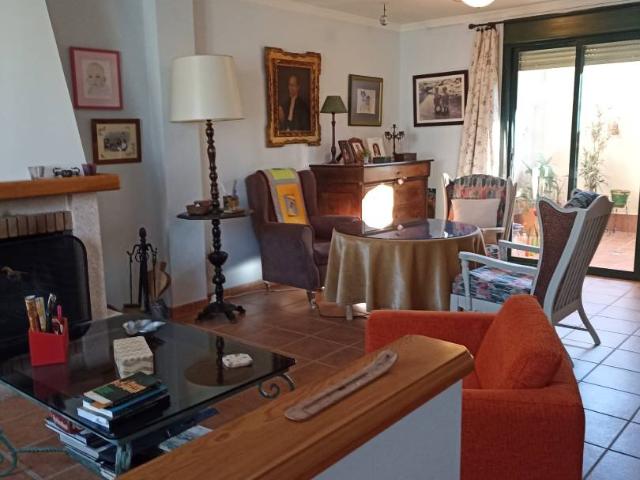Chalet en venta en Guadalcázar, Andalucía
