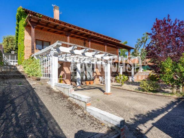 Chalet en venta en Guadalix De La Sierra, Madrid