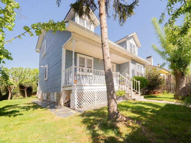 Chalet en venta en Guadarrama, Madrid