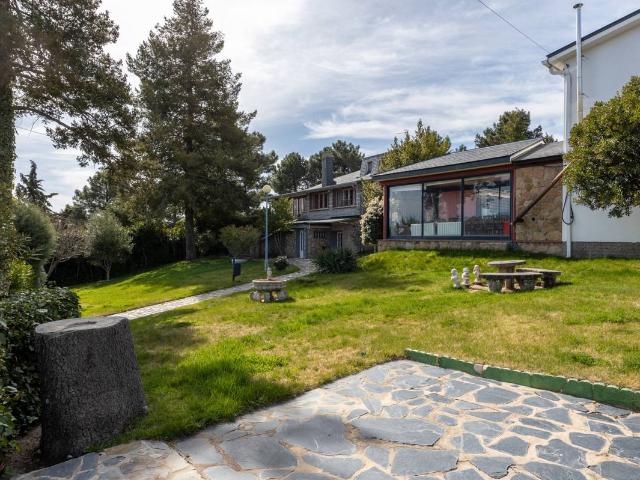 Chalet en venta en Guadarrama, Madrid