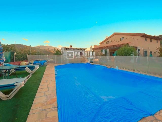 Chalet en venta en Guaro, Málaga