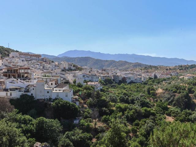 Chalet en venta en Guaro, Málaga