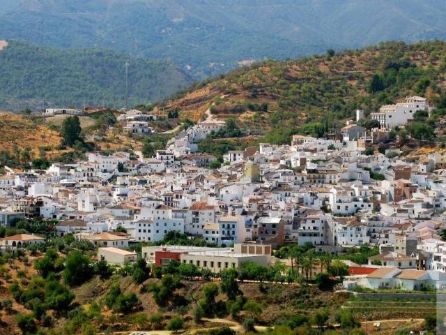 Chalet en venta en Guaro, Málaga