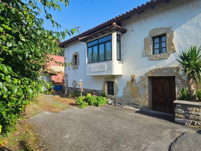 Villa en venta en Güeñes