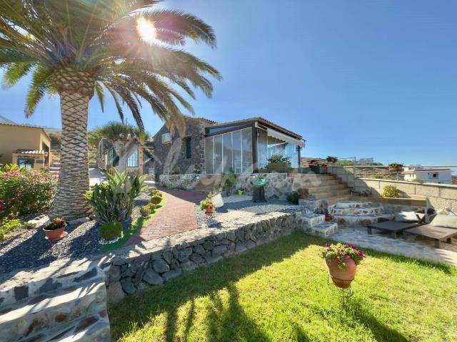Chalet en venta en Guía de Isora, Canarias