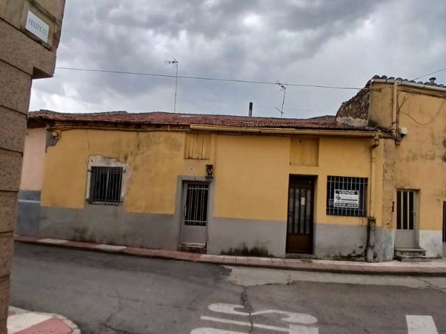 Chalet en venta en Guijuelo, Castilla y León