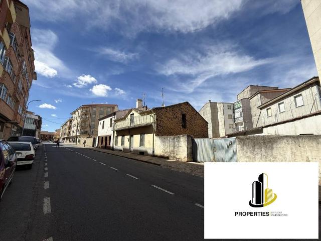 Chalet en venta en Guijuelo, Salamanca