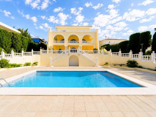 Chalet en venta en La Sierrezuela, Costa del Sol Occidental
