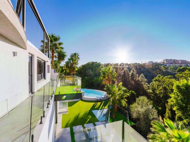 Chalet en venta en La Sierrezuela, Costa del Sol Occidental