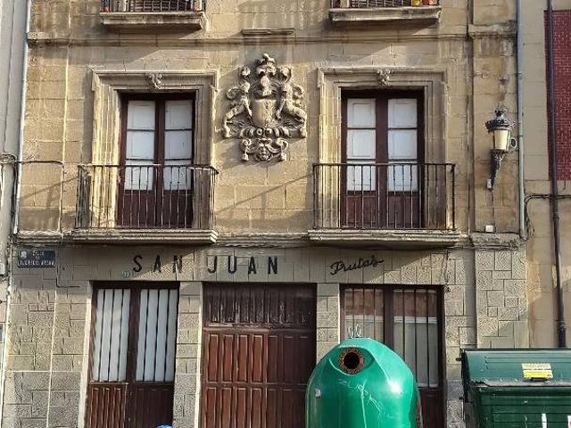 Chalet en venta en Haro, La Rioja