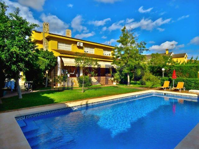 Villa en venta en San Vicente Del Raspeig, la Borinquen Villa en venta en San Vicente Del Raspeig, la Borinquen