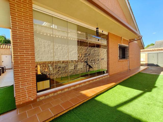 Chalet en venta en Herencia, Castilla-La Mancha