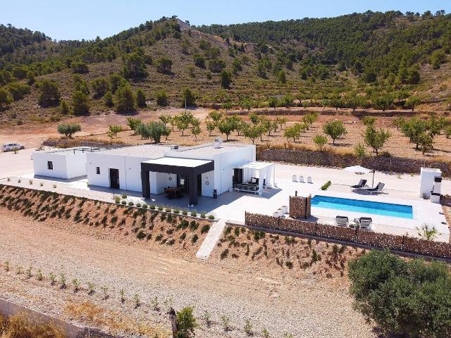 Chalet en venta en la Canalosa, el Vinalopó Mitjà / El Vinalopó Medio