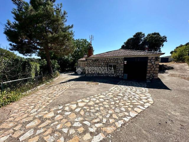 Villa en venta en Hontoba