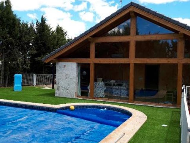 Chalet en venta en Hontoba, Castilla-La Mancha