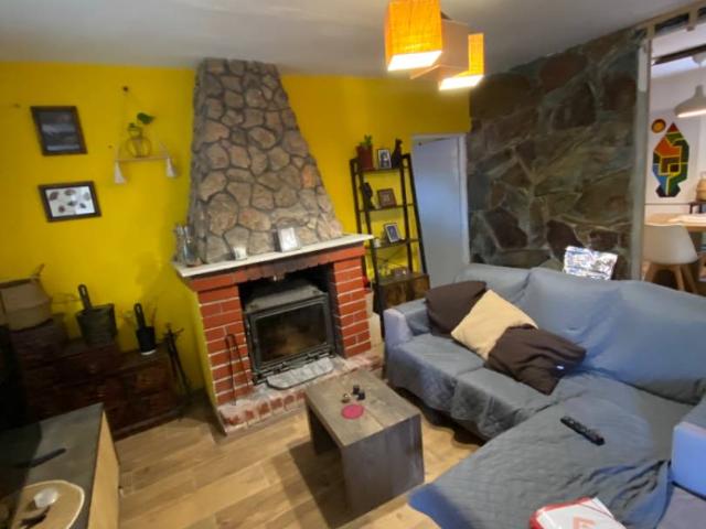 Villa en venta en Hontoba