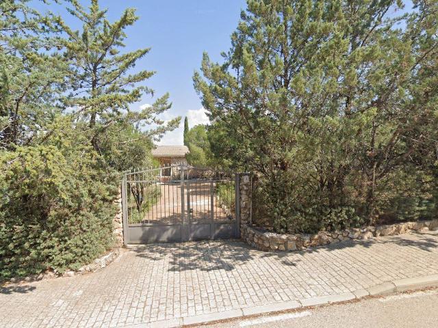 Villa en venta en Hontoba