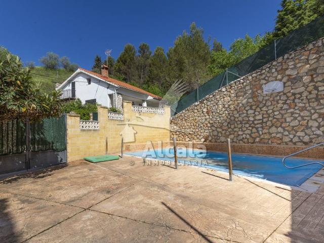 Chalet en venta en Hontoba, Castilla-La Mancha