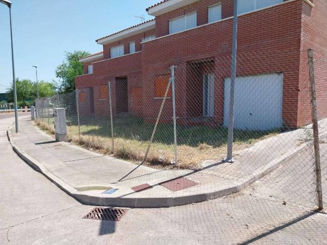 Villa en venta en Hormigos