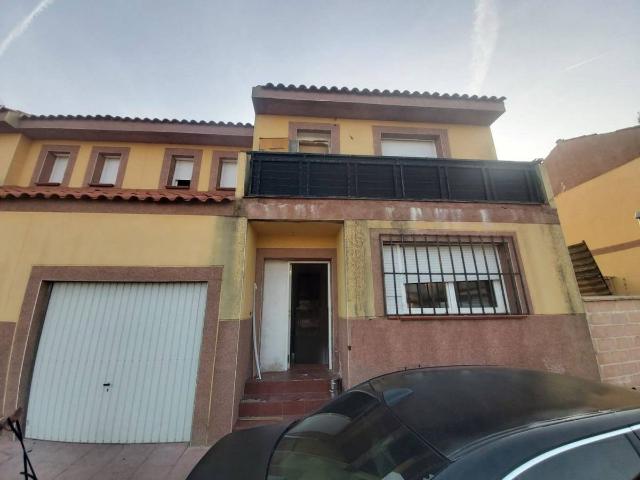 Villa en venta en Hormigos