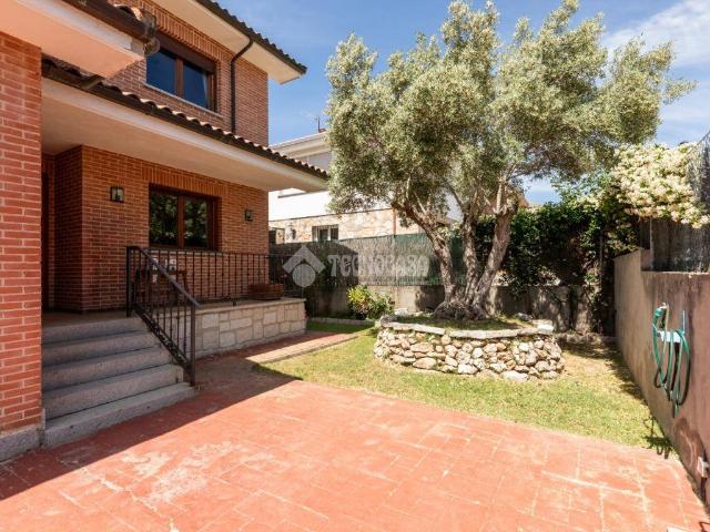 Chalet en venta en Hoyo De Manzanares, Madrid
