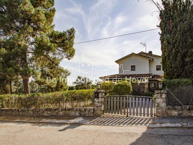 Chalet en venta en Hoyo De Manzanares, Madrid
