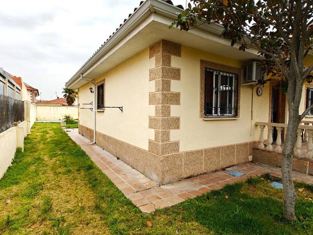 Chalet en venta en Huecas, Castilla-La Mancha