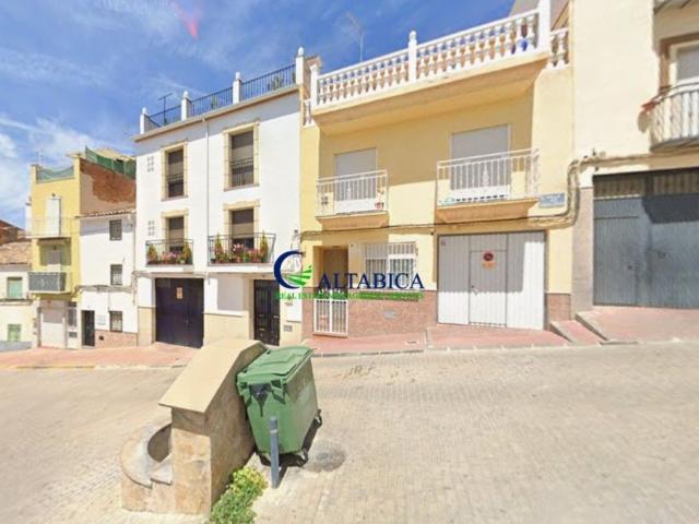 Chalet en venta en Huelma, Andalucía