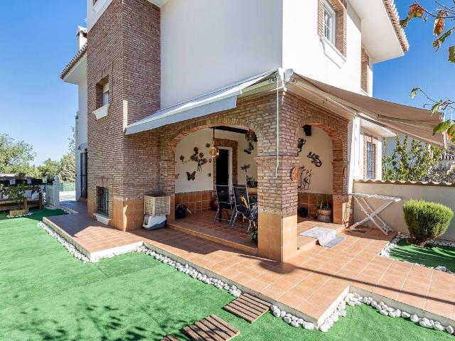 Chalet en venta en Los Corteses, Huétor Vega