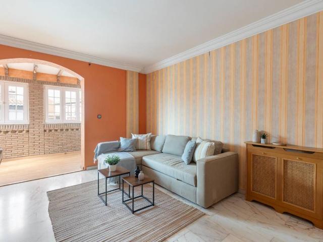 Chalet en venta en Huétor Vega, Granada