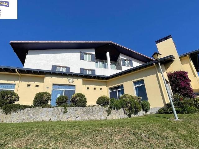 Villa en venta en Ibarrangelu