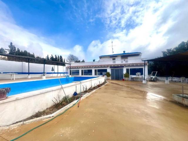 Villa en venta en Ibi