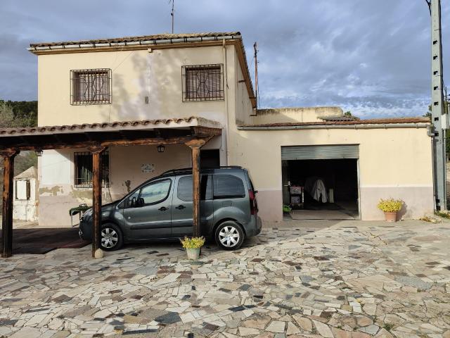 Villa en venta en Ibi