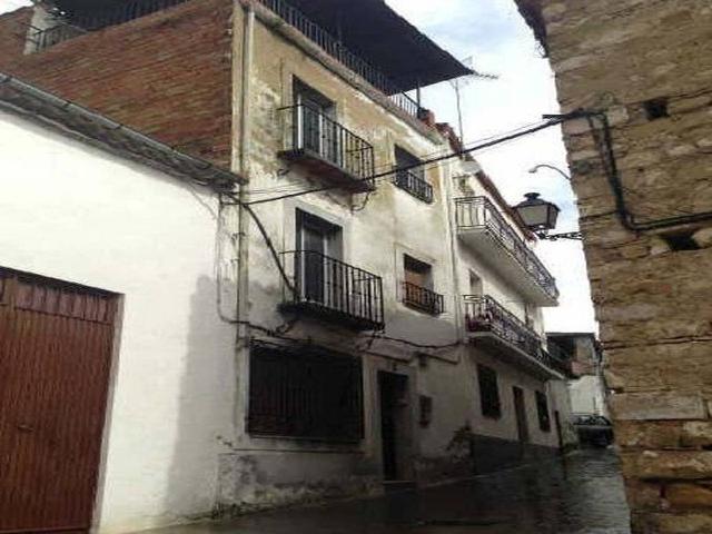 Villa en venta en Ibros