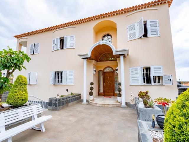 Chalet en venta en Los Hoteles, Tenerife