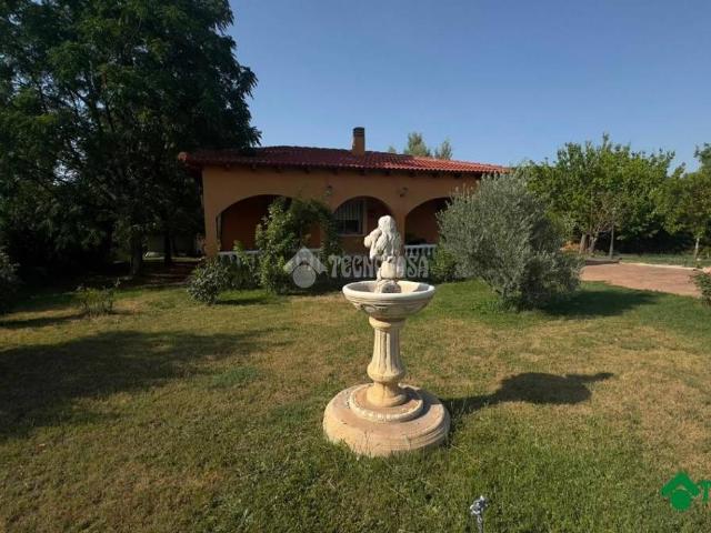 Chalet en venta en Illana, Castilla-La Mancha