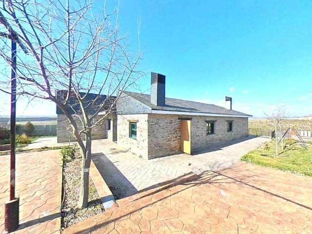 Chalet en venta en Illana, Castilla-La Mancha