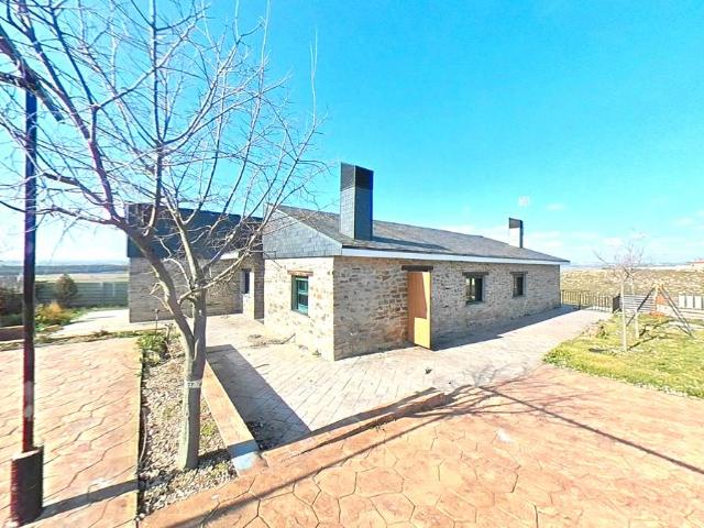 Chalet en venta en Illana, Castilla-La Mancha