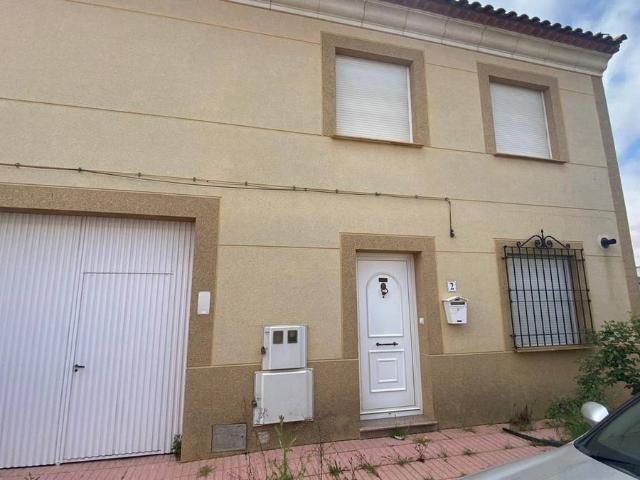 Chalet en venta en Iniesta, Castilla-La Mancha