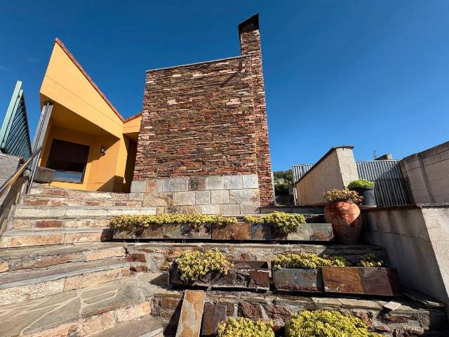 Chalet en venta en Íscar, Valladolid