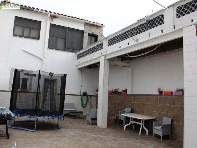 Chalet en venta en Ivars d'Urgell, Lleida