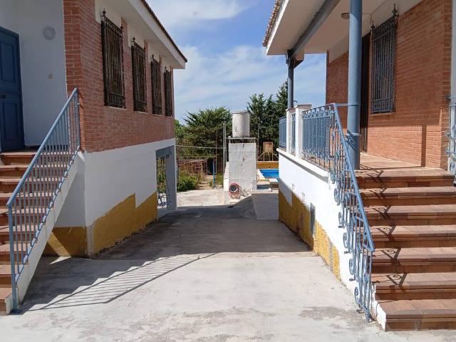 Chalet en venta en Jamilena, Andalucía