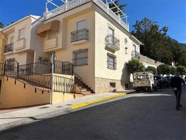 Chalet en venta en Jamilena, Andalucía