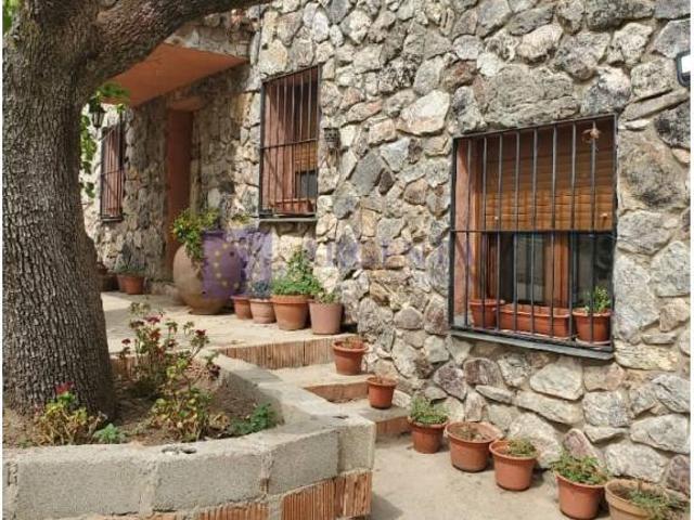 Chalet en venta en Jaraicejo, Extremadura