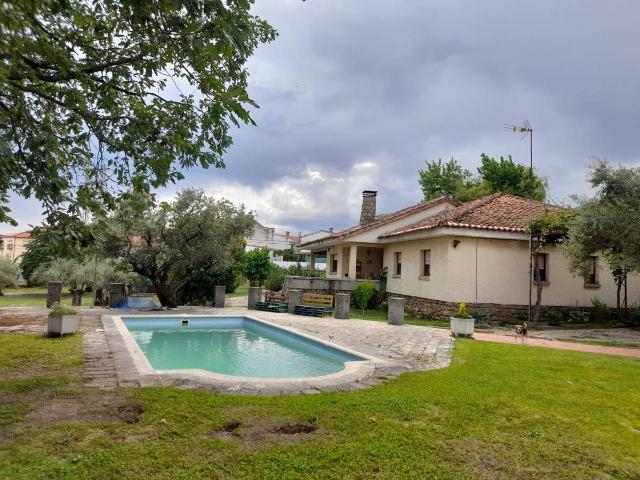 Chalet en venta en Jarandilla De La Vera, Extremadura