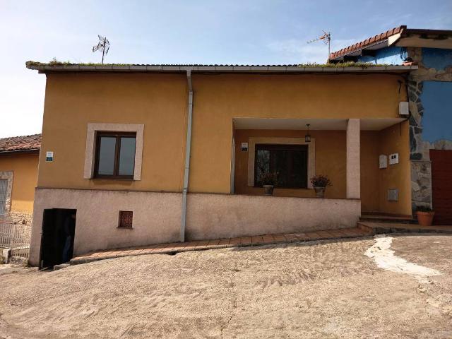 Chalet en venta en Avilés, Asturias