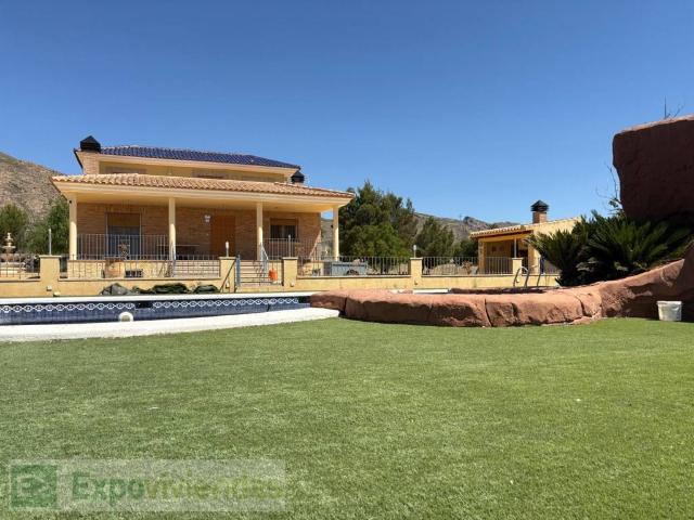 Chalet en venta en La Estacada, Altiplano