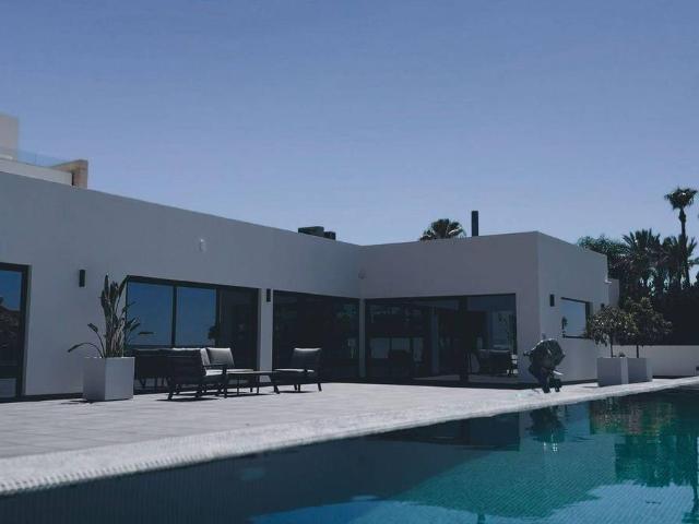 Villa en venta en Benidorm, el Calvari